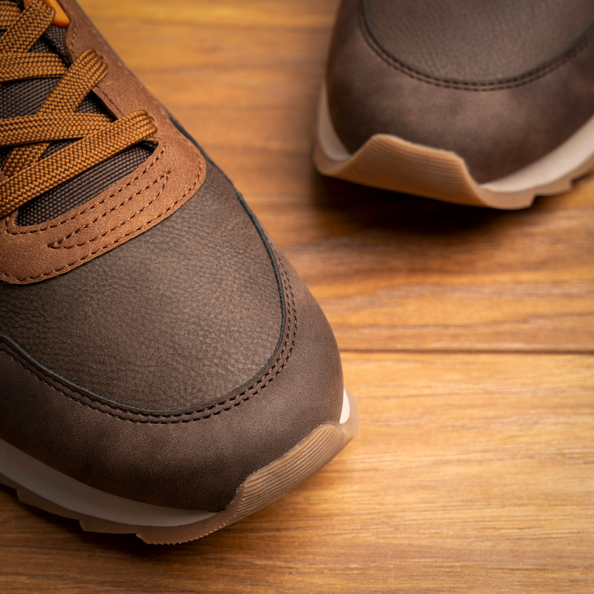 Tommy Brown Mens Trainer