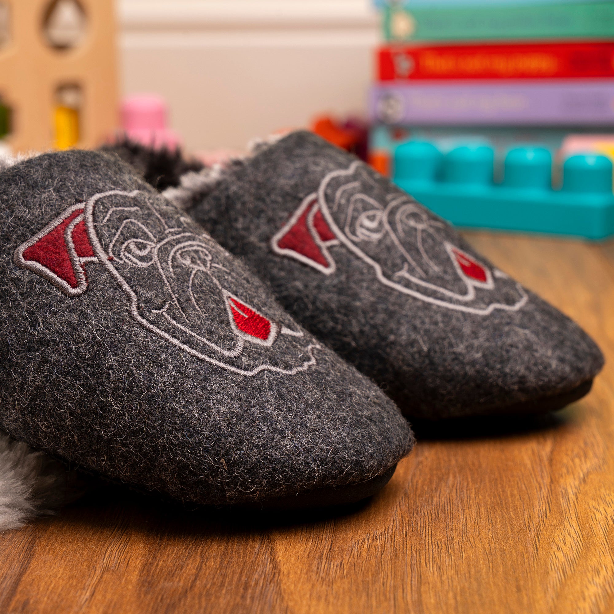 Kids Buster Junior Full Slipper