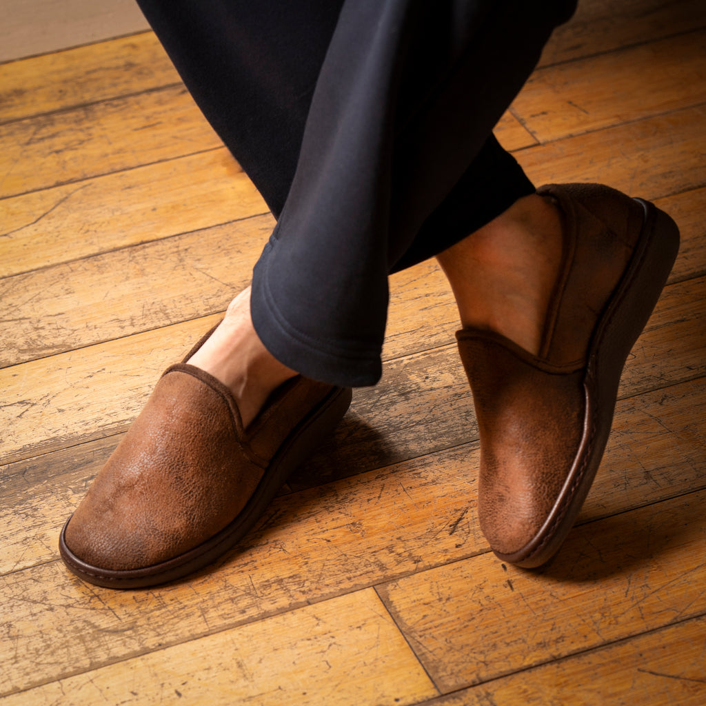 Manor II Brown Slipper