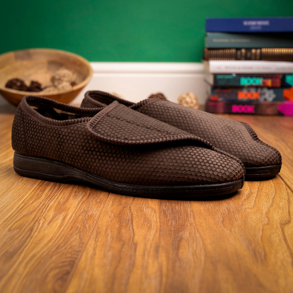 Columbus III Brown One Touch Slipper