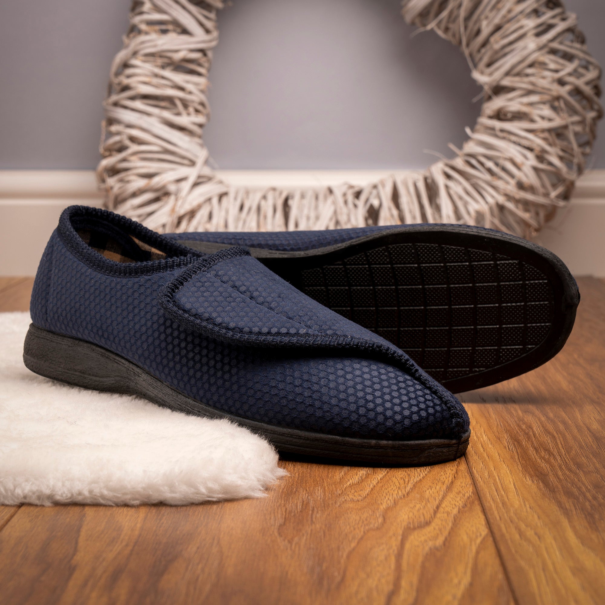 Columbus III Navy One Touch Slipper