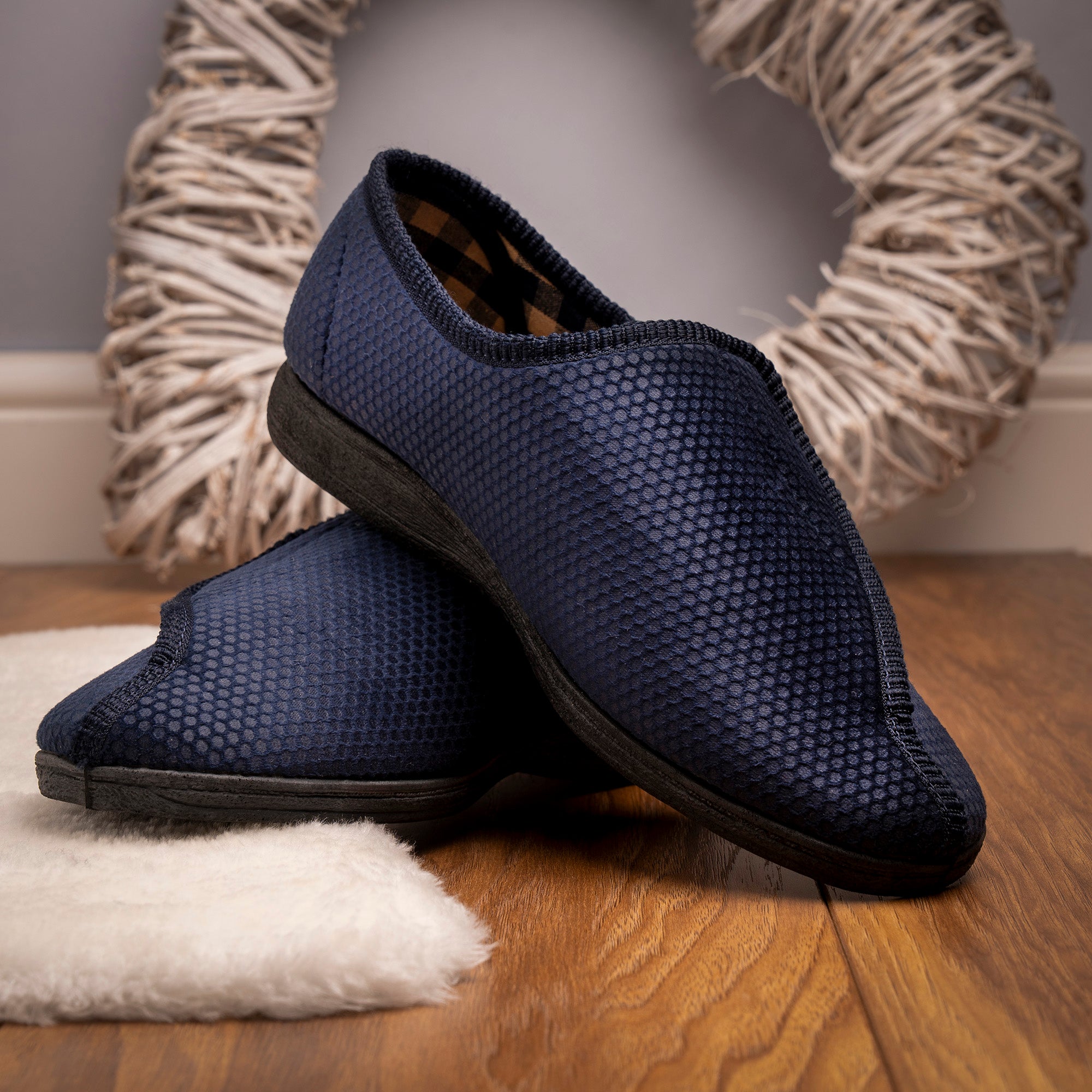 Columbus III Navy One Touch Slipper