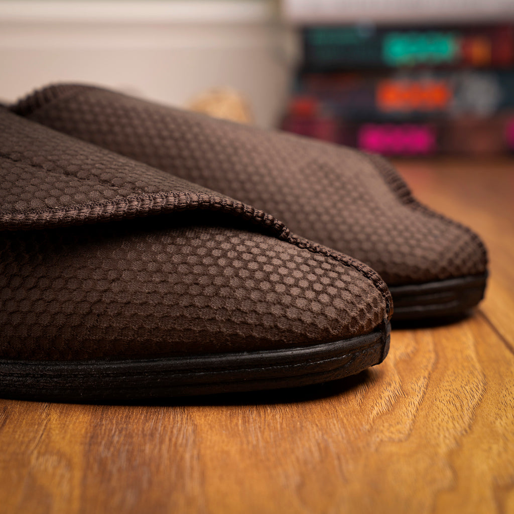Columbus III Brown One Touch Slipper