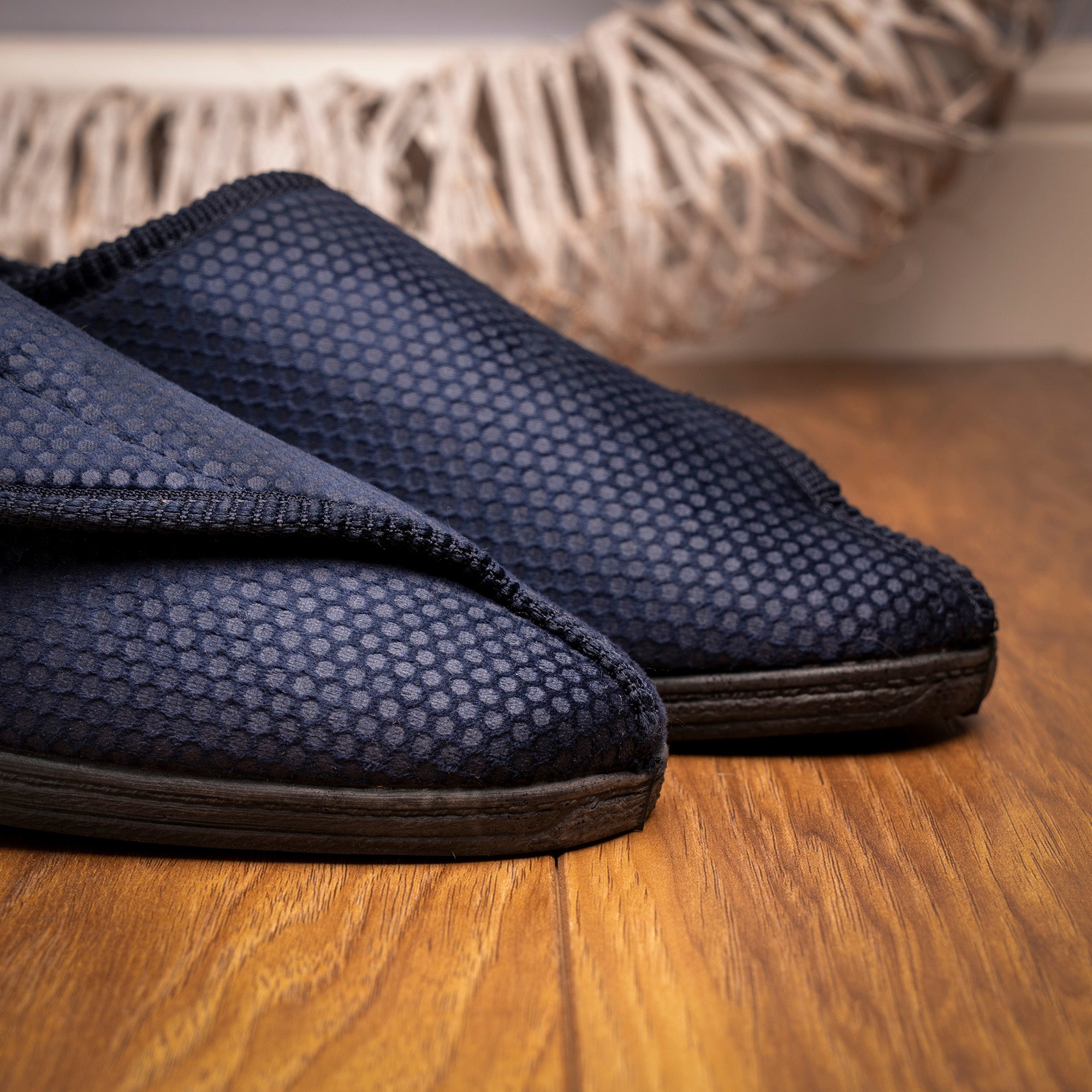 Columbus III Navy One Touch Slipper