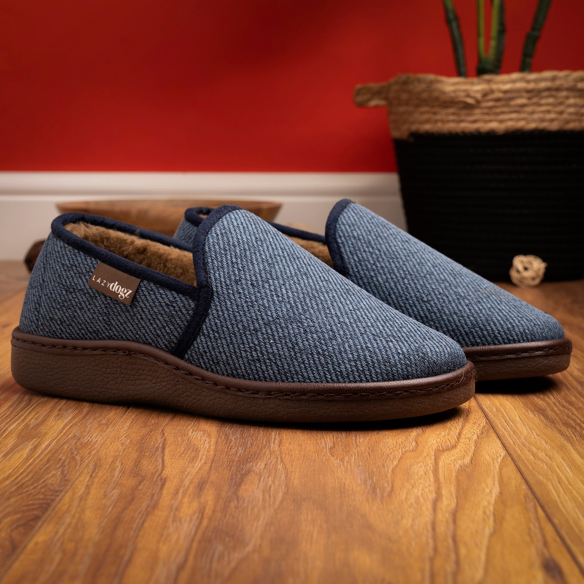Oliver Navy Slipper