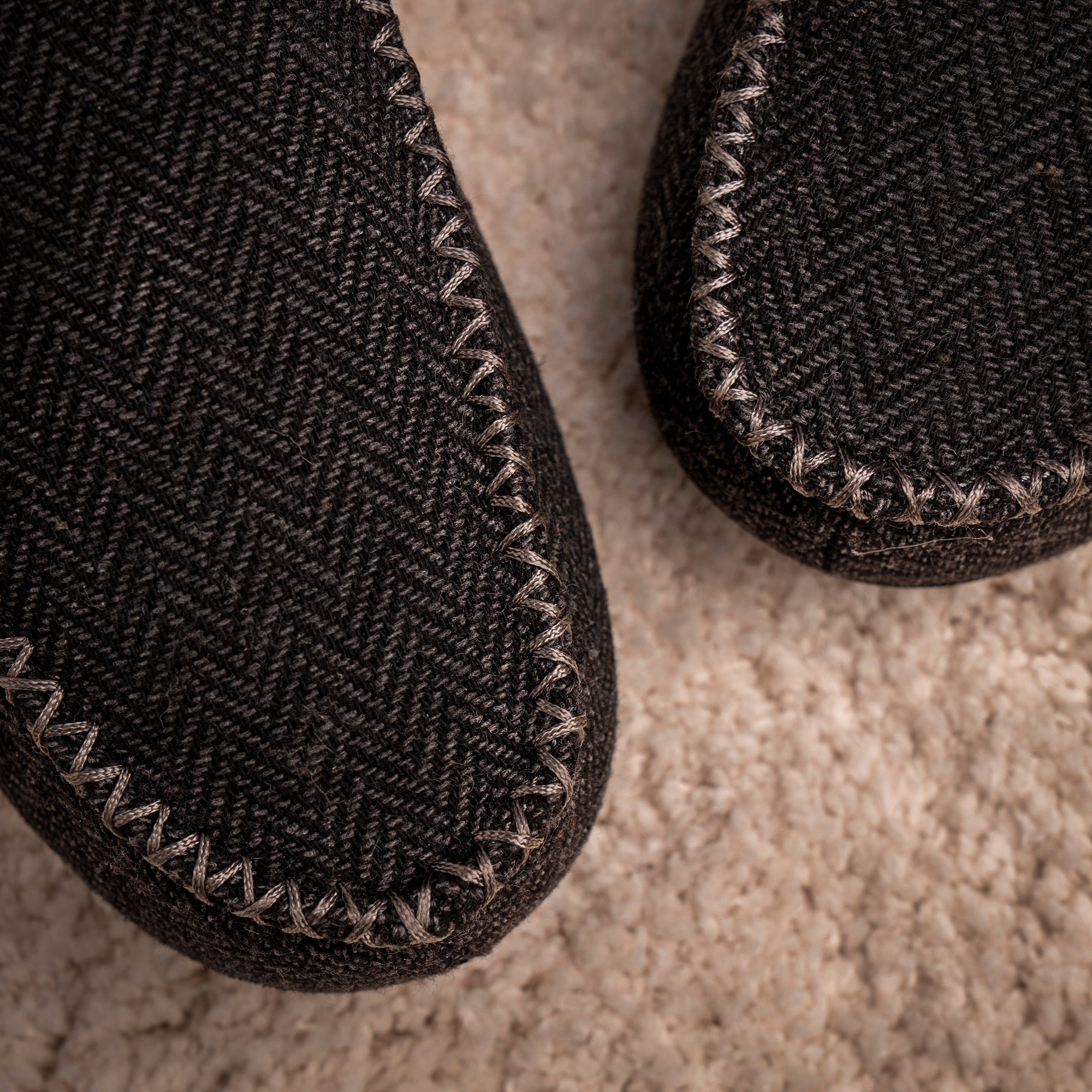 Hendrix II Grey Slipper
