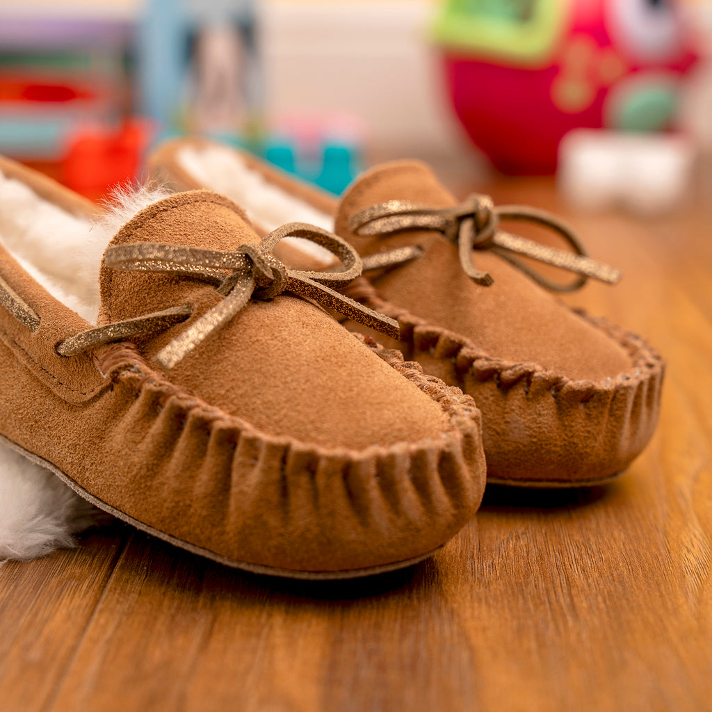 Kids Sadie Junior Suede Moccassin Slipper